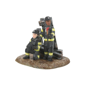 Department 56 Accessory  Heartfelt Valor